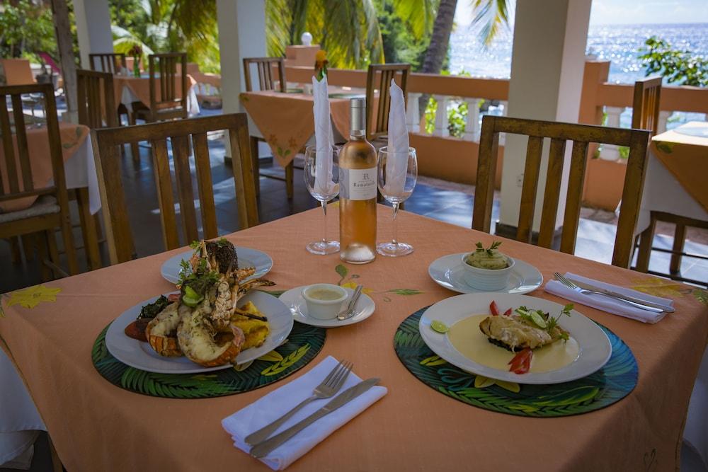 Hotel Restaurant Cyvadier Plage Жакмель Екстер'єр фото