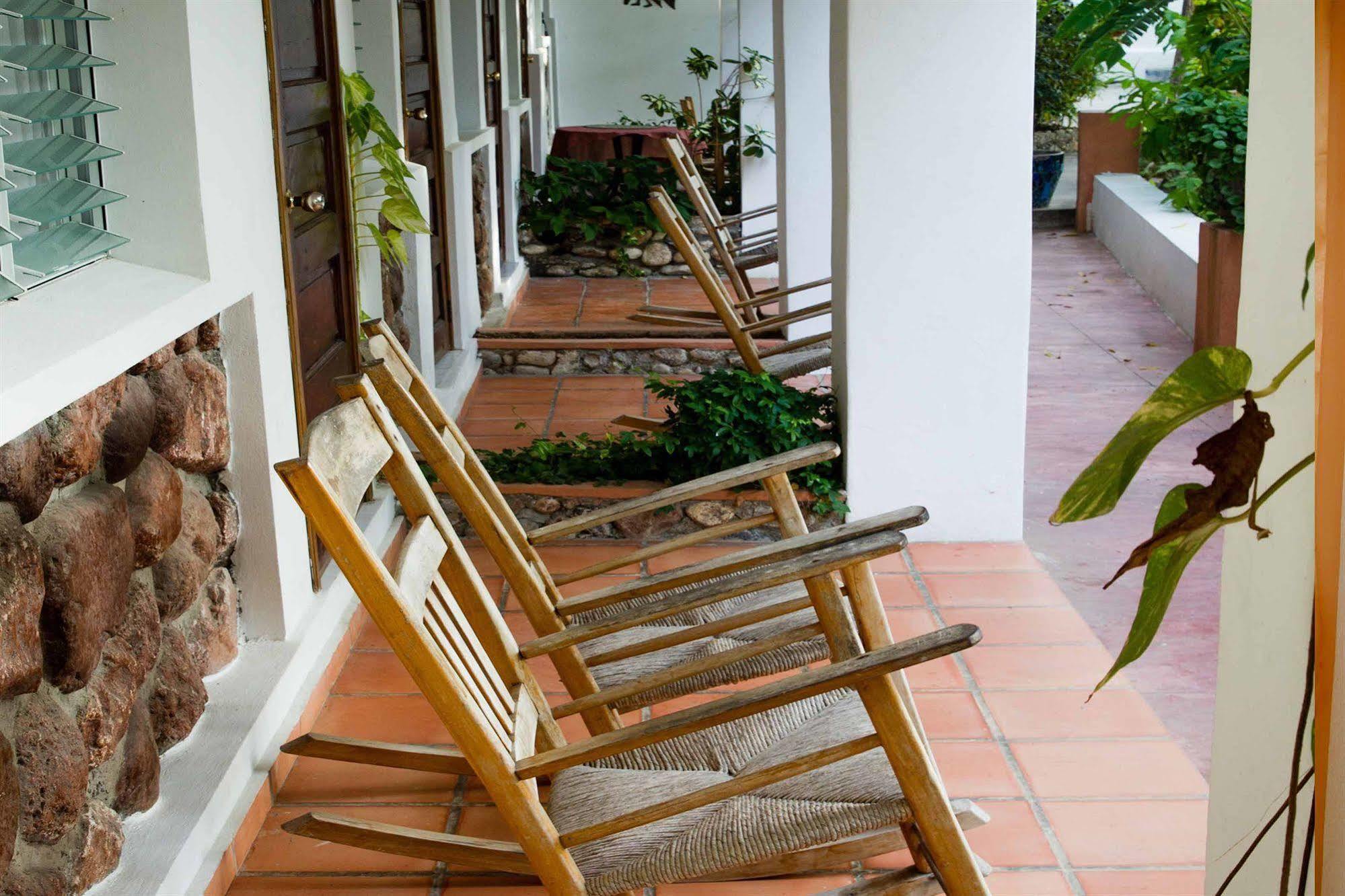 Hotel Restaurant Cyvadier Plage Жакмель Екстер'єр фото