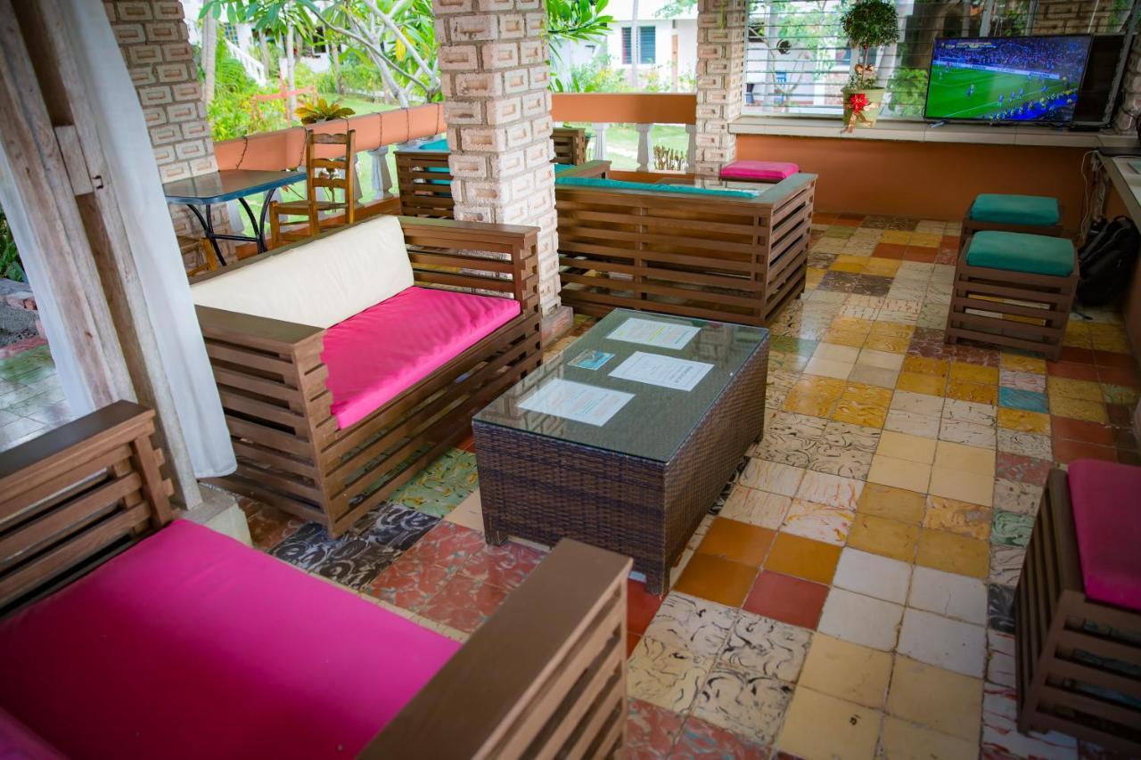 Hotel Restaurant Cyvadier Plage Жакмель Екстер'єр фото