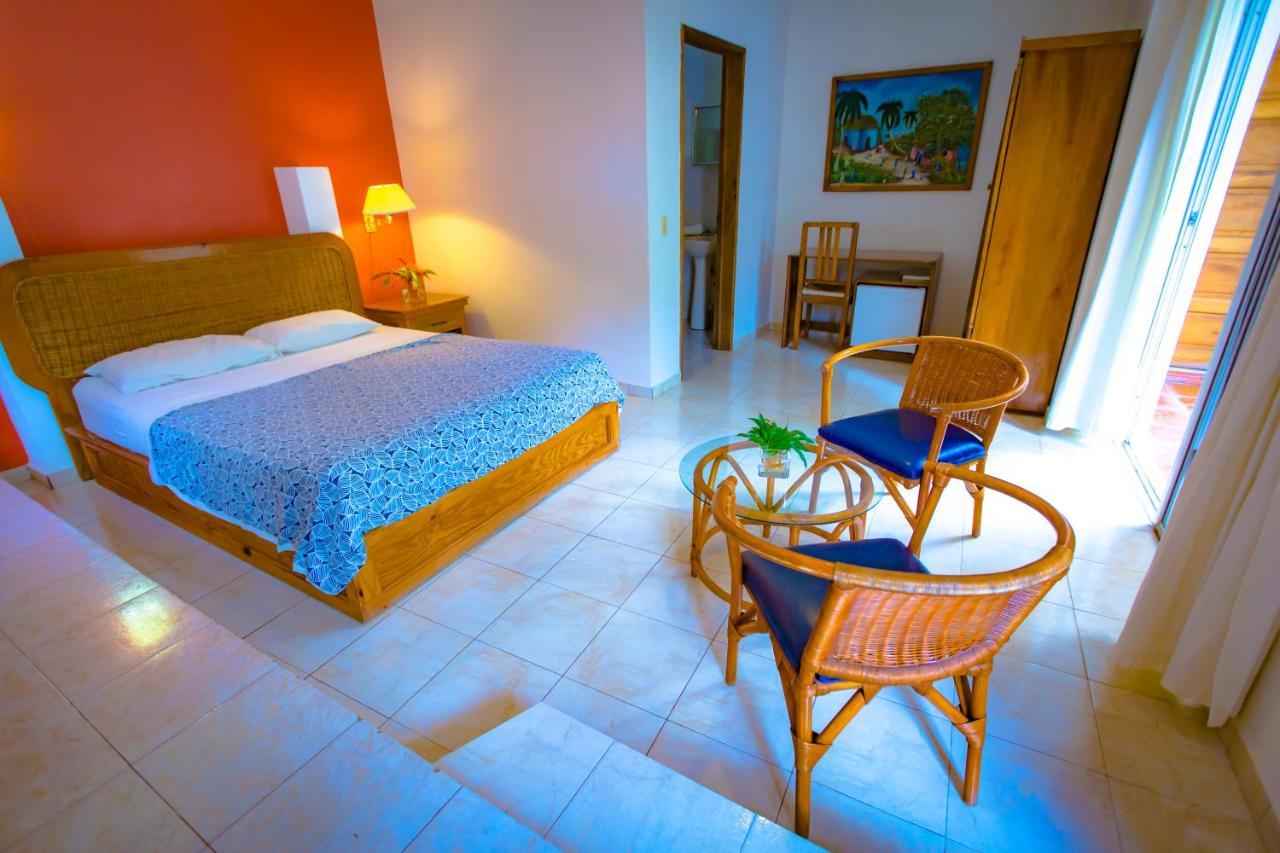 Hotel Restaurant Cyvadier Plage Жакмель Екстер'єр фото