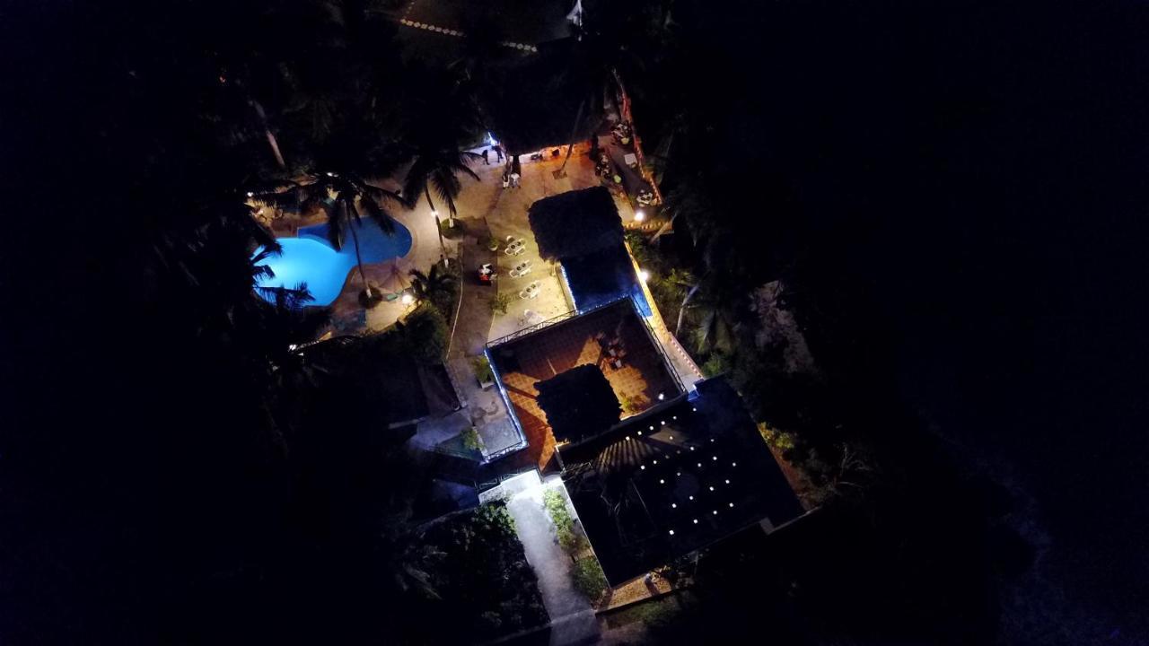 Hotel Restaurant Cyvadier Plage Жакмель Екстер'єр фото