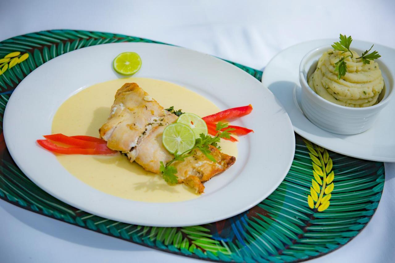 Hotel Restaurant Cyvadier Plage Жакмель Екстер'єр фото