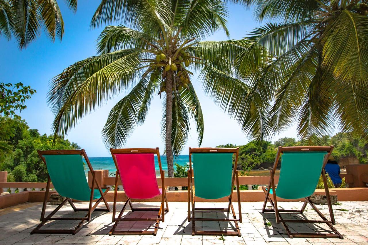 Hotel Restaurant Cyvadier Plage Жакмель Екстер'єр фото