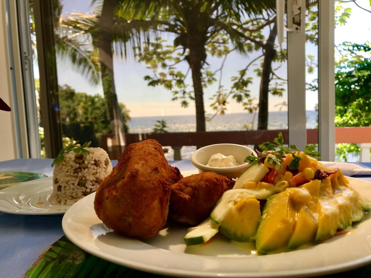 Hotel Restaurant Cyvadier Plage Жакмель Екстер'єр фото